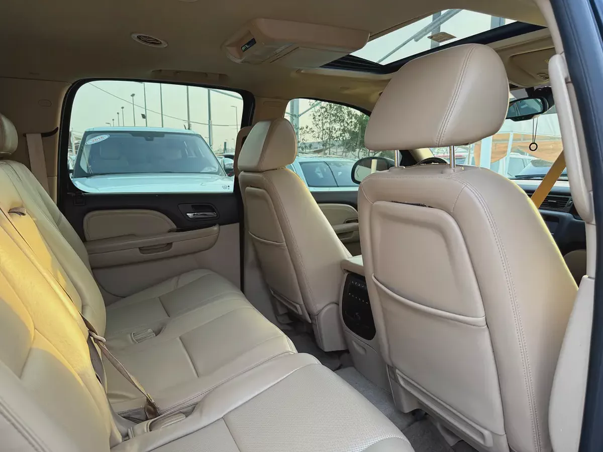 GMC Yukon XL Denali 2009 | GCC Specs | Original Paint-7-7
