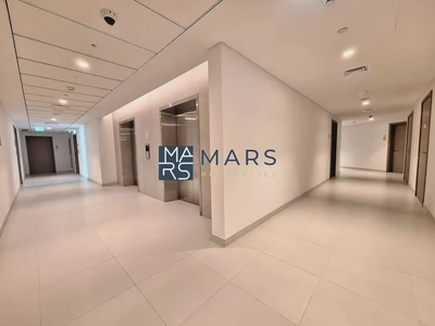 The best 1BHK Apartment, Big Balcony, Free Parking-1