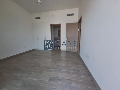The best 1BHK Apartment, Big Balcony, Free Parking-6