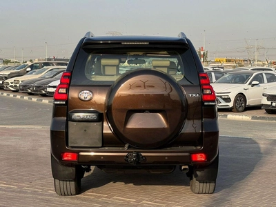 Toyota Prado 2022 Toyota Prado TXL Full Option 4.0L V6 - AWD 4x4 - GCC- Electric Seat - Rear CAM & Sensors - Cool-5