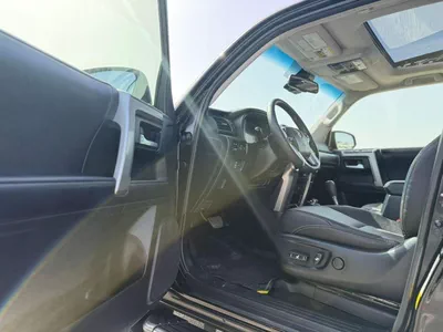Toyota 4Runner  2022 Toyota 4Runner Full Option+ 4.0L V6 - AWD 4x4 With Radar & Push Start - Sunroof-9