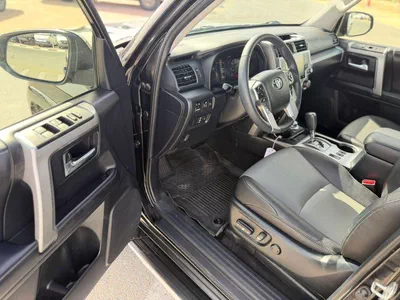 Toyota 4Runner  2022 Toyota 4Runner Full Option+ 4.0L V6 - AWD 4x4 With Radar & Push Start - Sunroof-10