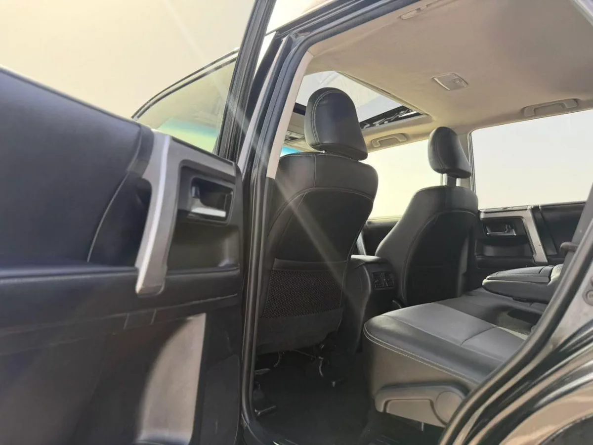 Toyota 4Runner  2022 Toyota 4Runner Full Option+ 4.0L V6 - AWD 4x4 With Radar & Push Start - Sunroof-16-0