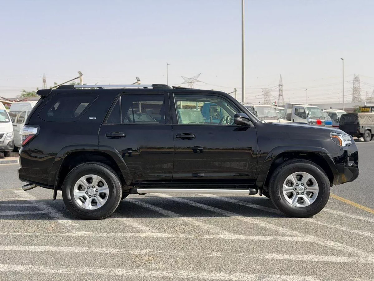 Toyota 4Runner  2022 Toyota 4Runner Full Option+ 4.0L V6 - AWD 4x4 With Radar & Push Start - Sunroof-8-0