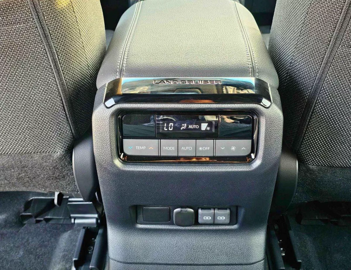 Toyota Prado TXR ALL ROUNDER TURBO || 2.8L DIESEL V4 / DIFFLOCK / SUNROOF / COOL BOX (CODE # P28AR2)-17-0