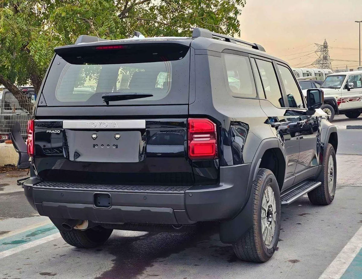 Toyota Prado TXR ALL ROUNDER TURBO || 2.8L DIESEL V4 / DIFFLOCK / SUNROOF / COOL BOX (CODE # P28AR2)-4-0