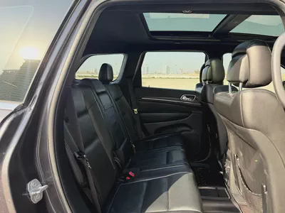 2017 Jeep Grand Cherokee Limited 5.7L V8 | GCC Specs | Excellent Condition-10