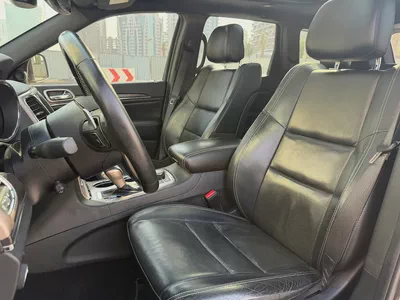 2017 Jeep Grand Cherokee Limited 5.7L V8 | GCC Specs | Excellent Condition-7