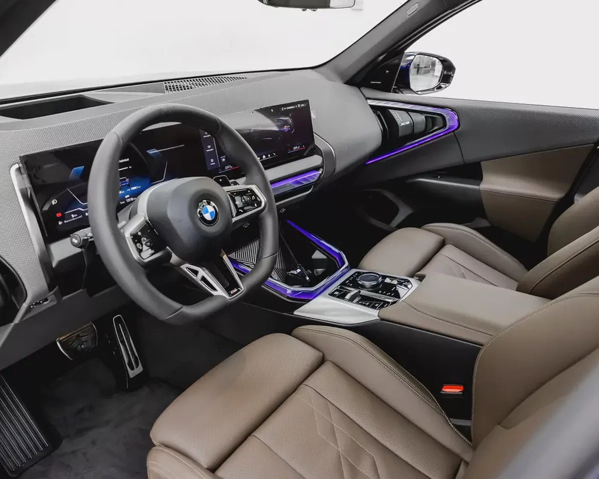BMW X3 20 xDrive M Sport pro - GCC - 2025 - AGMC WARRANTY AND SERVICE CONTRACT - EXCELLENT CONDITION-8-8