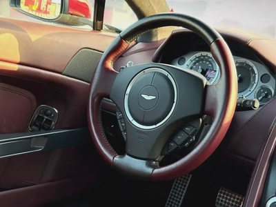 ASTON MARTIN VANTAGE | 4.7L V8 | 2009 | GCC SPECS-3
