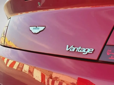 ASTON MARTIN VANTAGE | 4.7L V8 | 2009 | GCC SPECS-11