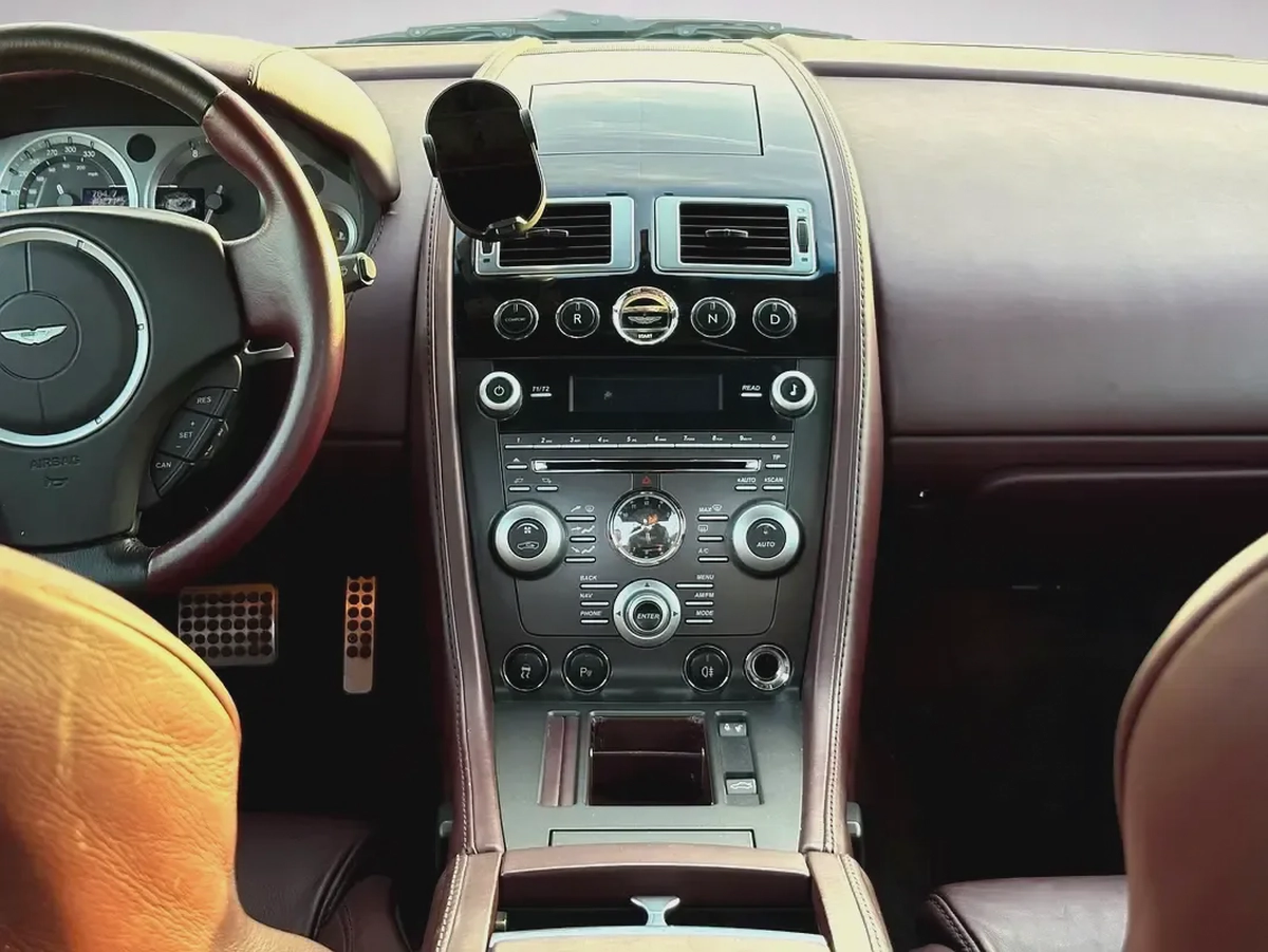 ASTON MARTIN VANTAGE | 4.7L V8 | 2009 | GCC SPECS-2-2