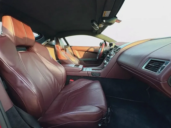 ASTON MARTIN VANTAGE | 4.7L V8 | 2009 | GCC SPECS