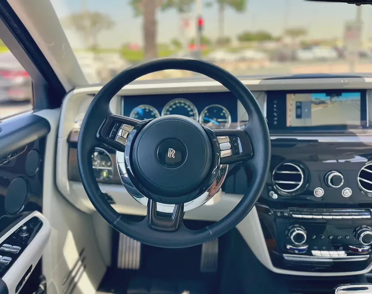 2019 Rolls-Royce Phantom Extended Wheelbase – GCC Specs, Immaculate Condition-8-8