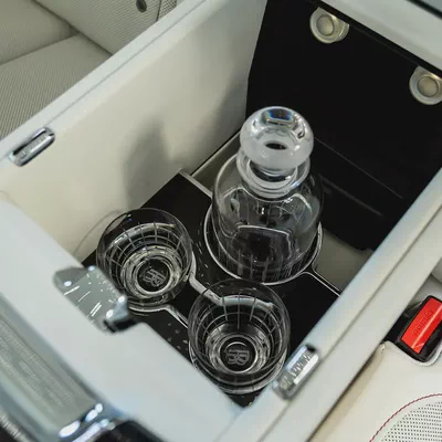 2025  ROLLS ROYCE CULLINAN BLACK BADGE ( BRAND NEW )-14