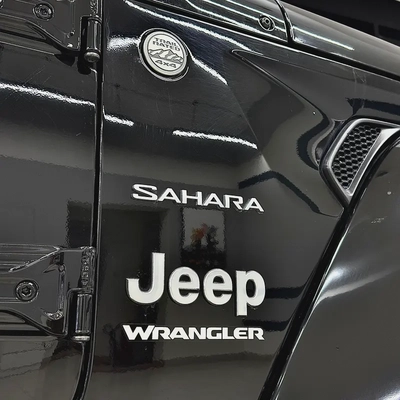 2024 Jeep Wrangler Sahara-11