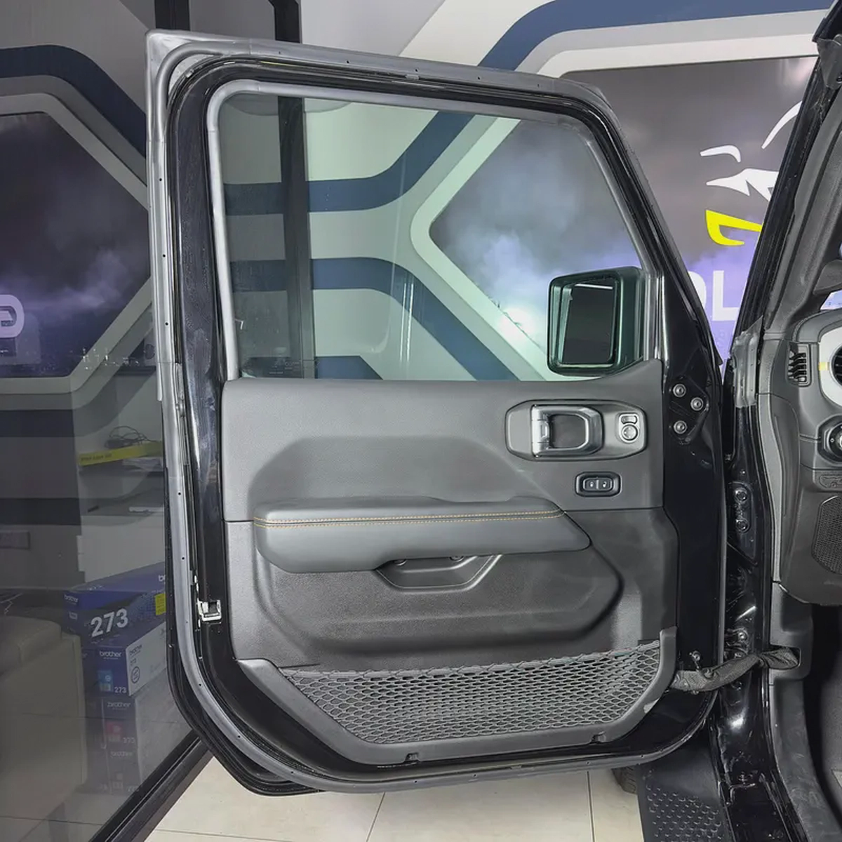2024 Jeep Wrangler Sahara-13-13