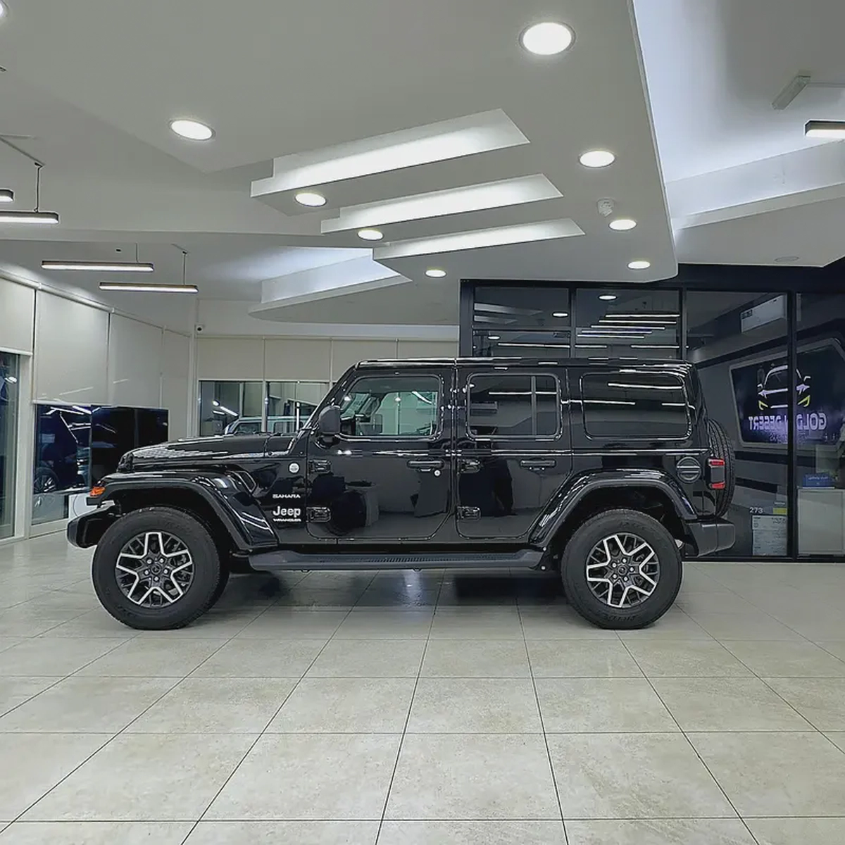 2024 Jeep Wrangler Sahara-3-3