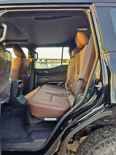 Toyota Prado ADVENTURE TURBO / 2.4L V4 PETROL / MID OPTION / DRIVER POWER SEATS (CODE # PR24S2)-9