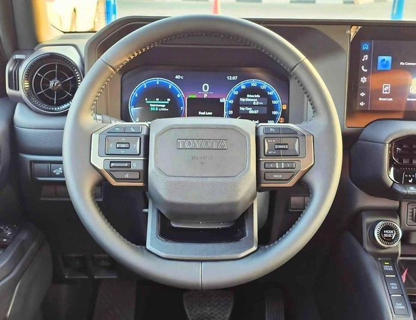Toyota Prado ADVENTURE TURBO / 2.4L V4 PETROL / MID OPTION / DRIVER POWER SEATS (CODE # PR24S2)