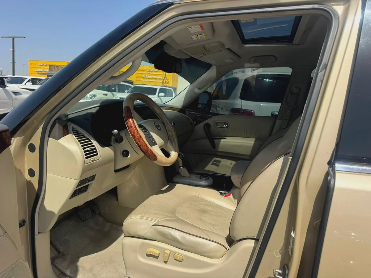 Nissan Patrol LE 2012 GCC Specs - Well Maintained-7-7