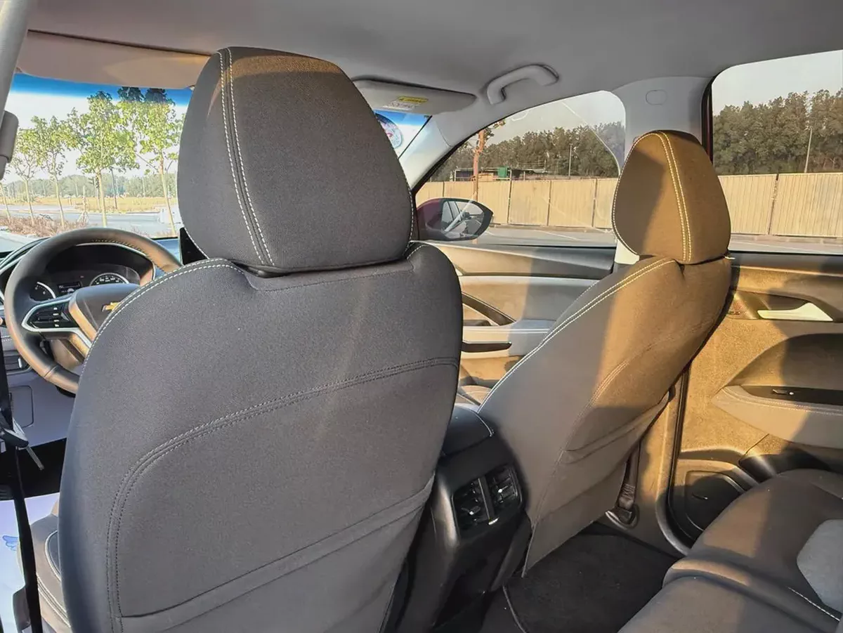 Chevrolet Captiva LT 2022 | GCC Specs | Low Mileage | Excellent Condition-14-14