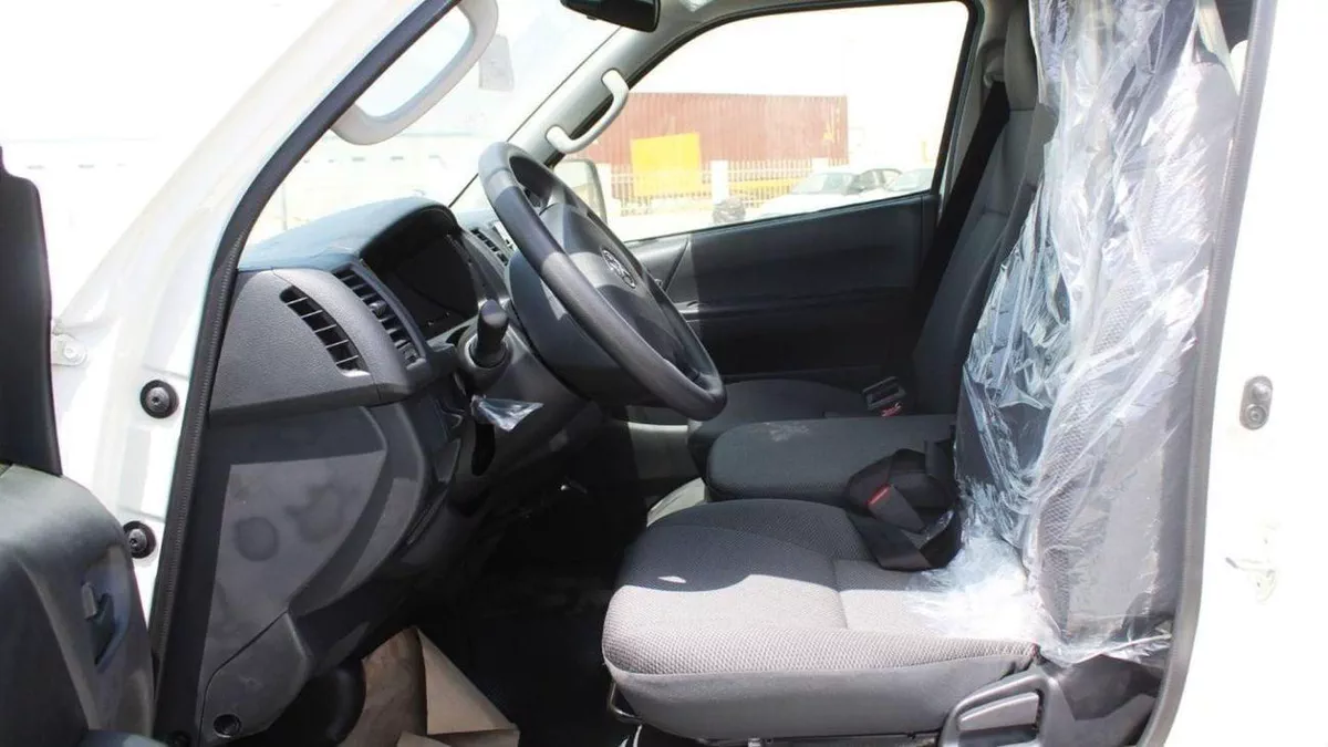 Toyota Hiace DLS - STD ROOF HIACE 2.5L STANER DIESEL 2025-8-0