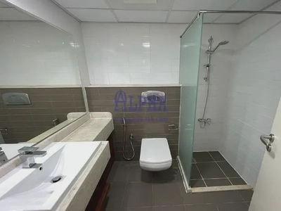 Beautiful View of Gulf Sea! 1 BR Unfurnished!-1
