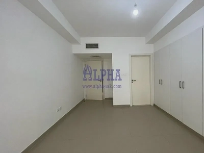 Beautiful View of Gulf Sea! 1 BR Unfurnished!-5