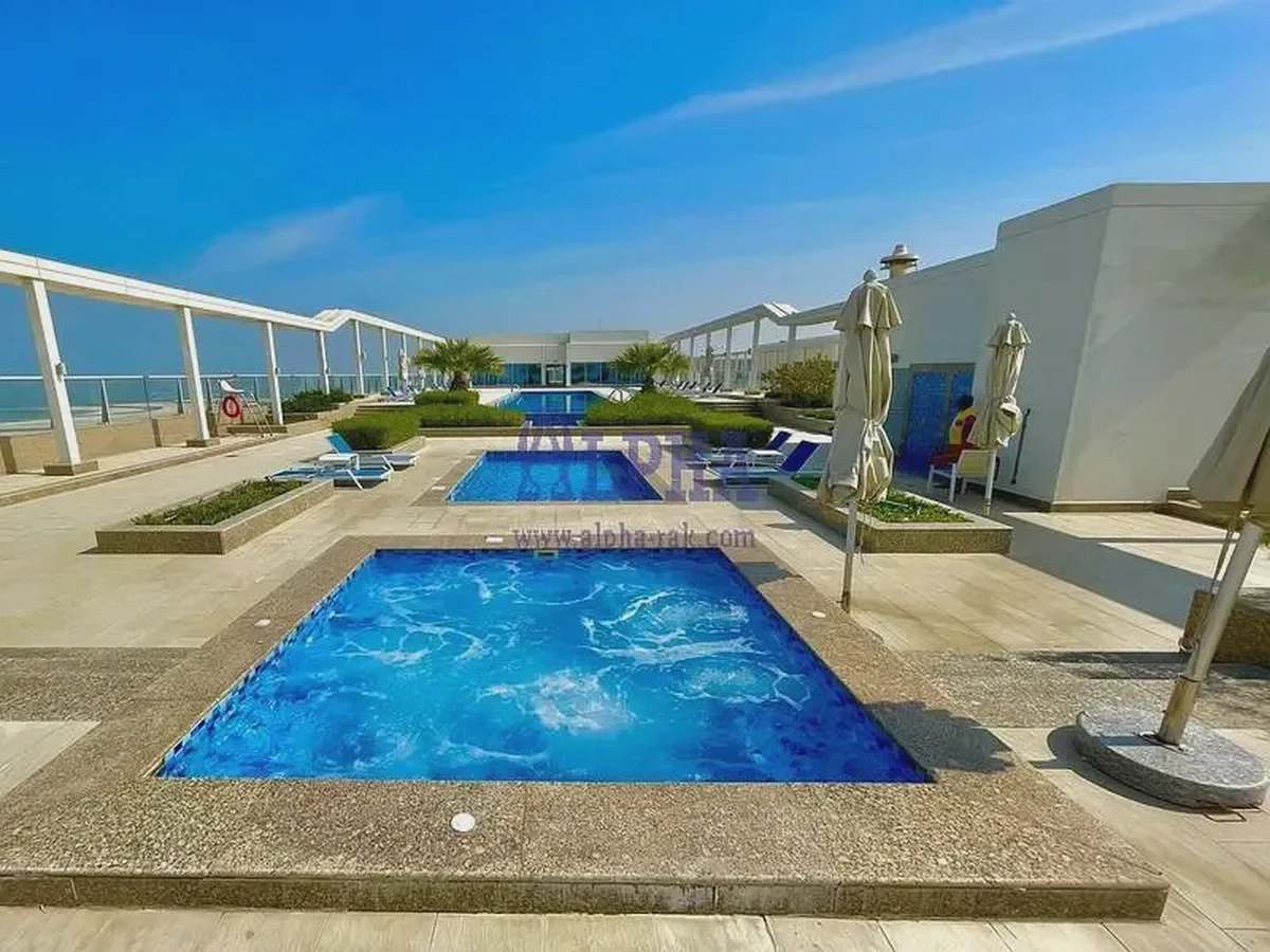 Beautiful View of Gulf Sea! 1 BR Unfurnished!-3-3