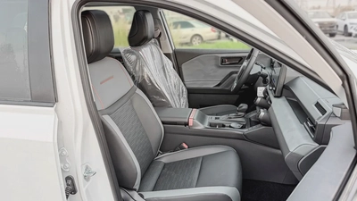 2026 Toyota Rav4 Adventure 2.5L AT Hybrid (White-Black)-10
