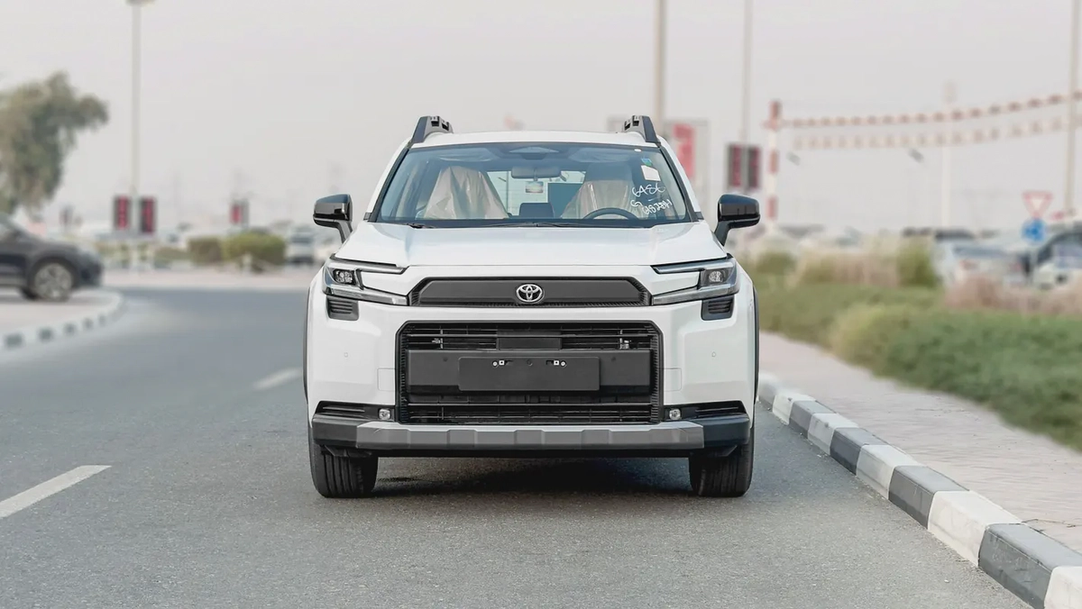 2026 Toyota Rav4 Adventure 2.5L AT Hybrid (White-Black)-1-1