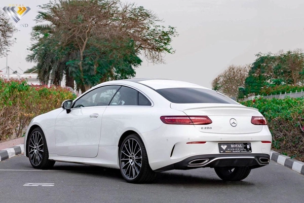 Mercedes Benz E 200 Coupe | Warranty+Service | MEGA SALE E200 LOW KM