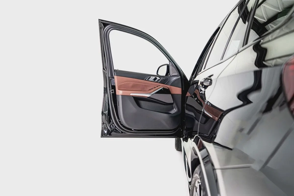 BMW X5 50i MSport GCC-AGMC Full Service History-BMW Individual Interior-Aero Dynamic Package