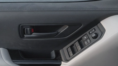 2026 Toyota Land Cruiser GXR 3.3L AT Diesel (Black-Beige) Basic-5