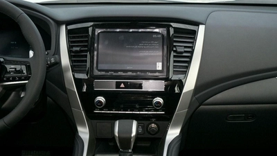 Mitsubishi Montero Sport MONTERO SPORT 3.0L FULL OPTION-11