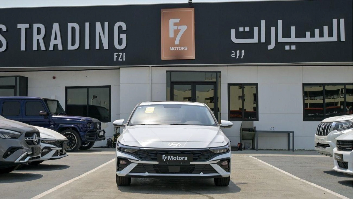 Hyundai Elantra SMART Hyundai Elantra 2025-1-1