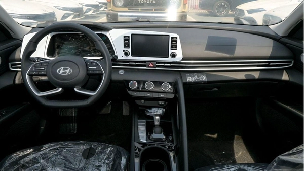 Hyundai Elantra SMART Hyundai Elantra 2025