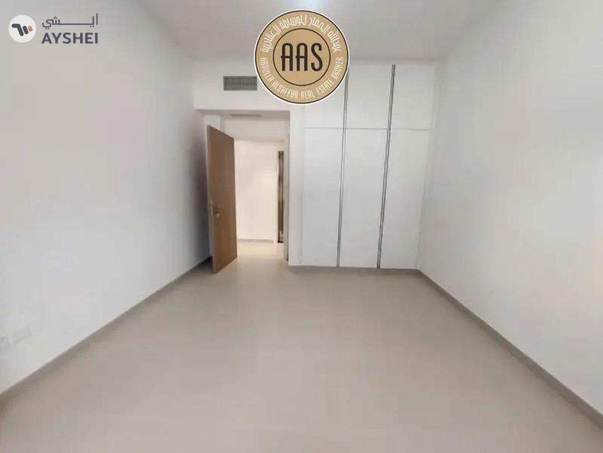 Brand new building 2bhk only 110 in The Gardens community-8-8