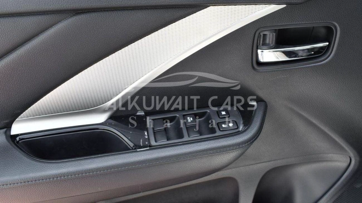 Mitsubishi Xpander Mitsubishi X Pander 1.5L  Petrol 2023-12-0
