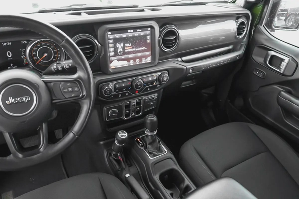 2,580 AED / 60 months | 0% DP | 2022 Jeep Wrangler Unlimited Sport