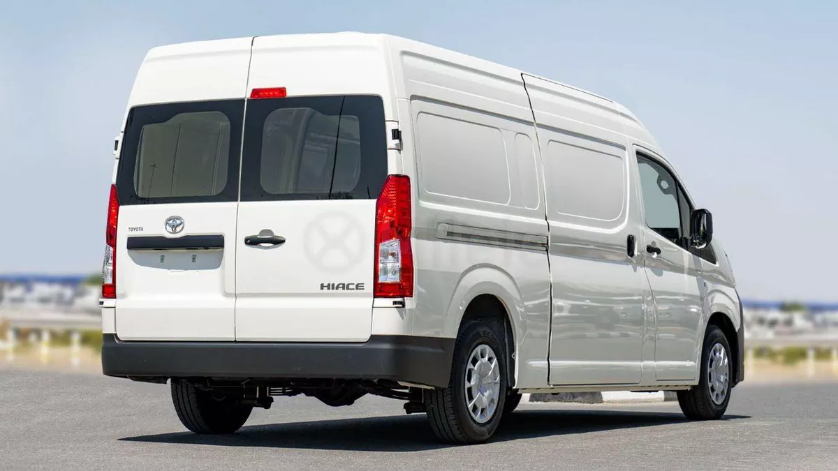 Toyota Hiace TOYOTA HIACE HR CARGO VAN-9-0