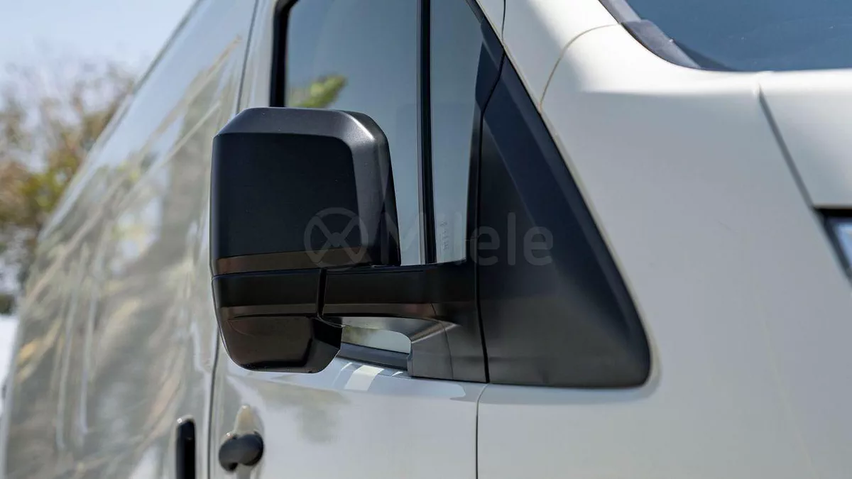 Toyota Hiace TOYOTA HIACE HR CARGO VAN-3-0