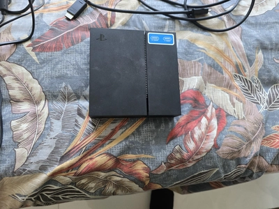 PSVR WITH ALL CONTROLLERS, ITEMS, CABLES AND EXTENDER CABLE  - PERFECT CONDITION. (CAMERA INCLUDED)-3