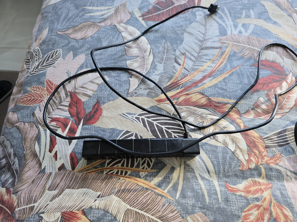 PSVR WITH ALL CONTROLLERS, ITEMS, CABLES AND EXTENDER CABLE  - PERFECT CONDITION. (CAMERA INCLUDED)