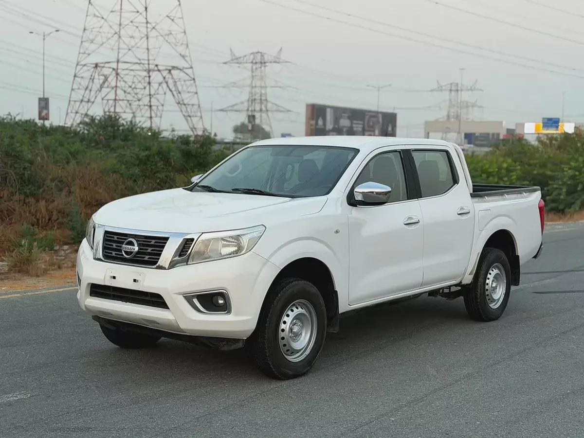 Nissan Navara 2020 4x4 very clean-2-2