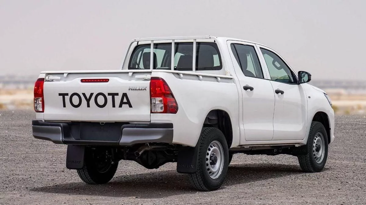 Toyota Hilux GL TOYOTA HILUX 2.4 DIESEL 4x4 2026-11-0