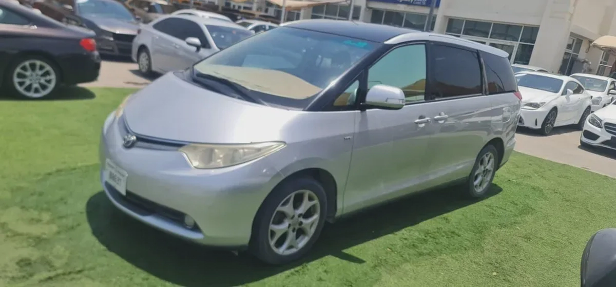 Used Toyota Previa 2.4L SE 2007