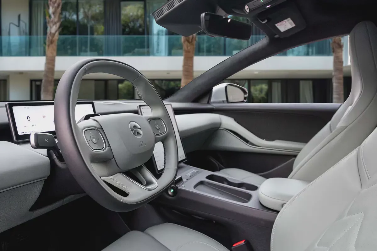 3,330 P.M |  ET5 | 0% Downpayment | Agency Warranty & Service!-8-8