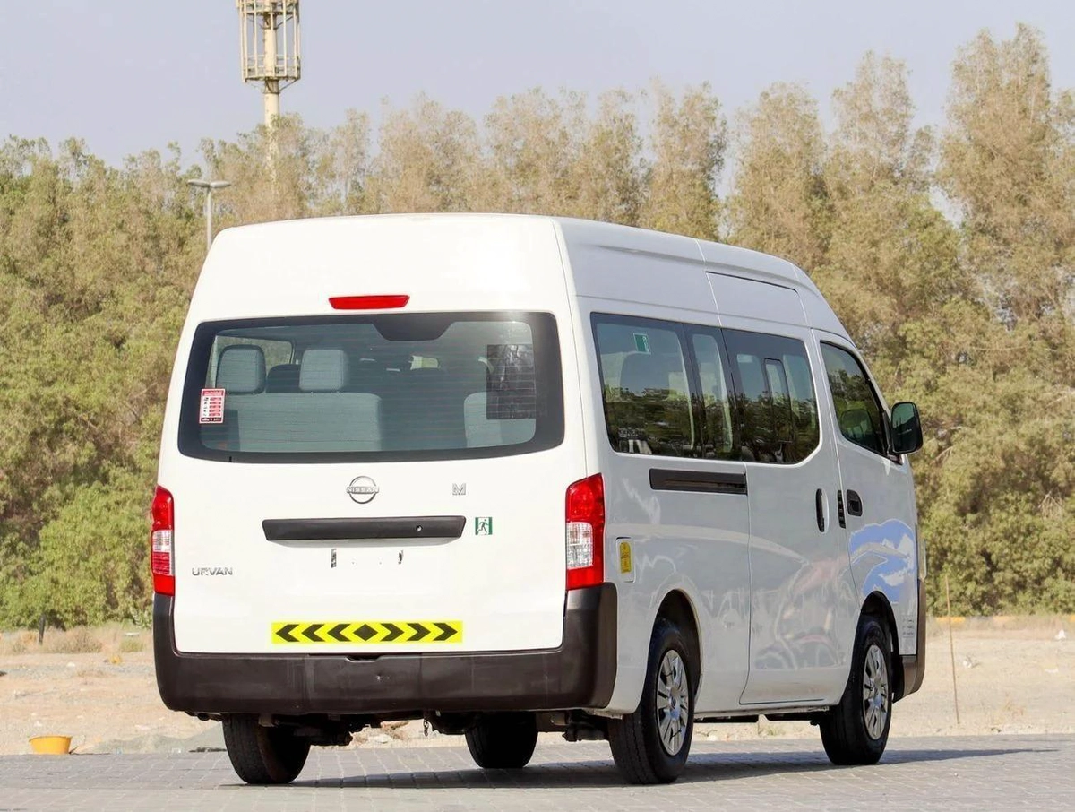 Nissan Urvan Nissan Urvan | 2.5 L | 2023 | GCC | Accident-Free | In Excellent Condition-12-12